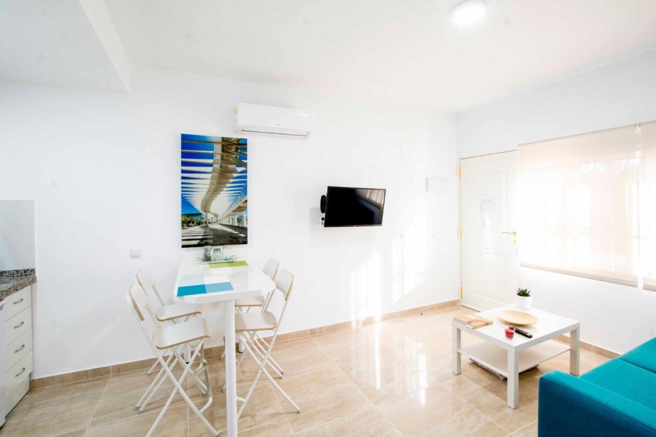 Apartamentos Los Alamos Sardinero Torremolinos Ngoại thất bức ảnh
