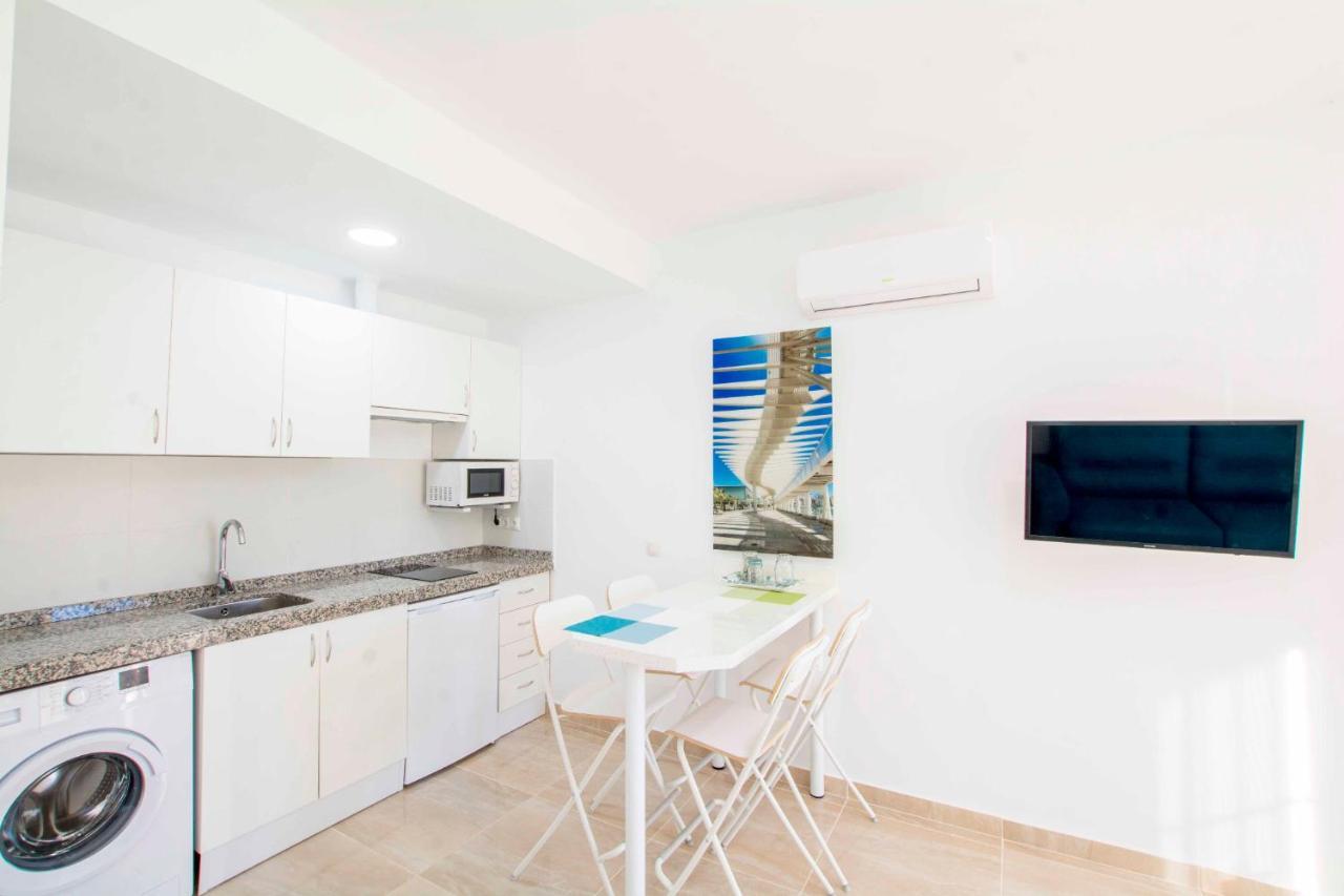 Apartamentos Los Alamos Sardinero Torremolinos Ngoại thất bức ảnh